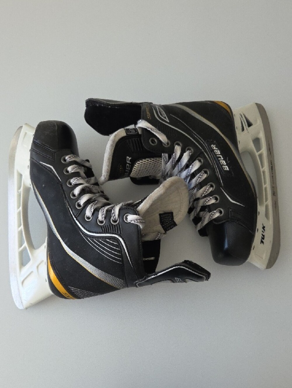 Bauer (Youth/Big Boy) Hockey Skates - Picture 5 of 15